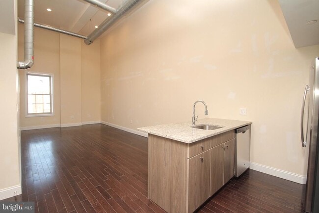 Building Photo - 1218 S 8th St