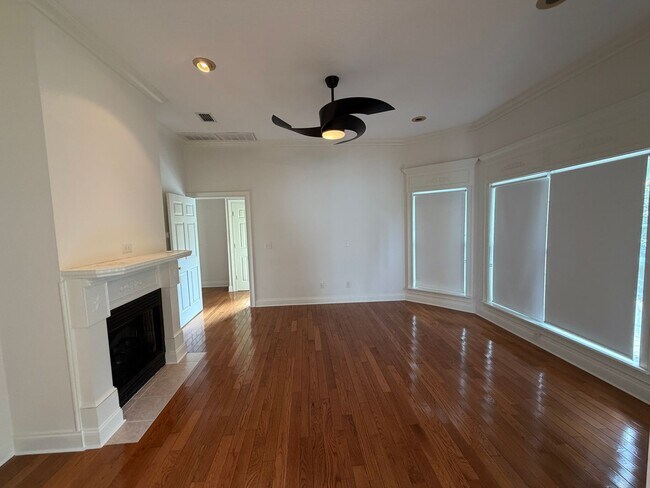 Building Photo - 105 Serenity Ln