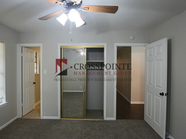 Building Photo - 3701 Appletree Ln