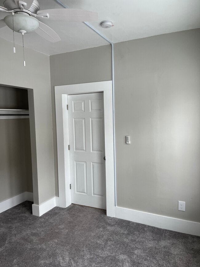 Building Photo - 1227 W 22nd St