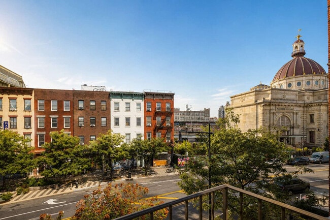 Building Photo - 140 Broadway-SI ID1298277P