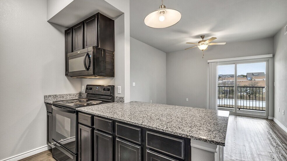 Building Photo - Sendero Ridge Apartments