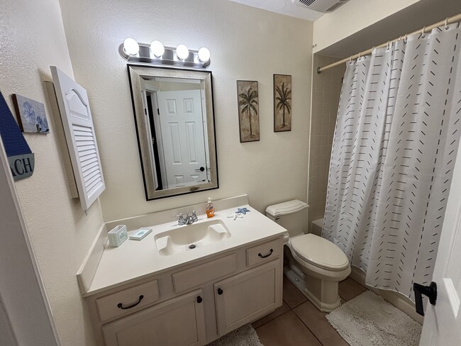 Building Photo - 44 Capistrano Dr