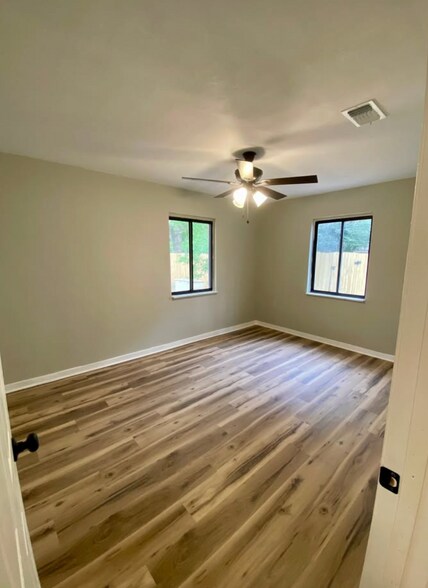 Building Photo - 4540 Creighton Rd