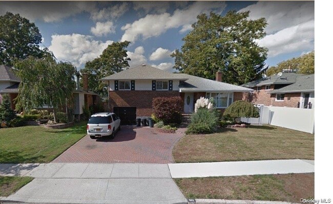 Building Photo - 902 Little Whaleneck Rd