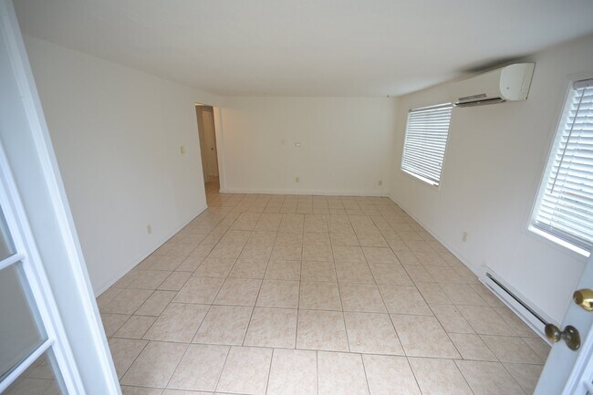 Building Photo - 2 bed 1.2 bath in Sequim