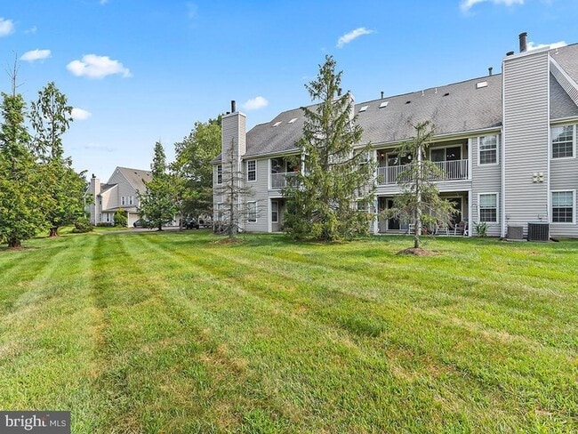 Building Photo - 705 Eagles Chase Dr
