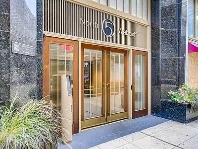 Building Photo - 5 N Wabash Ave