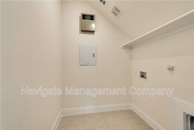 Building Photo - 2905 Dockside Dr