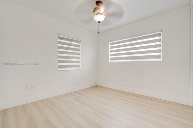Building Photo - 3635 SW 88th Ct