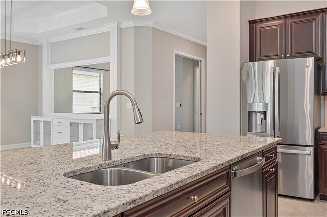 Building Photo - 28076 Foxrock Ct