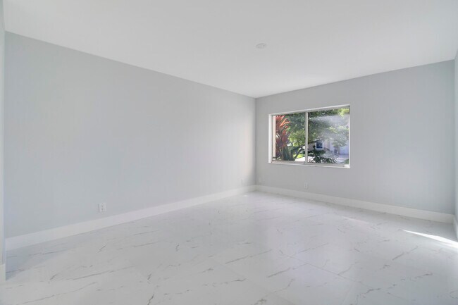 Building Photo - 8055 Sweetbriar Way