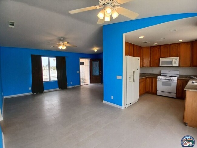 Building Photo - 2377 Sand Knoll Ave