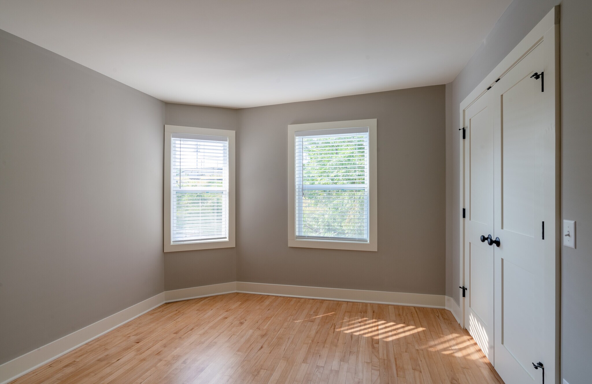 Building Photo - 625 3rd st #2