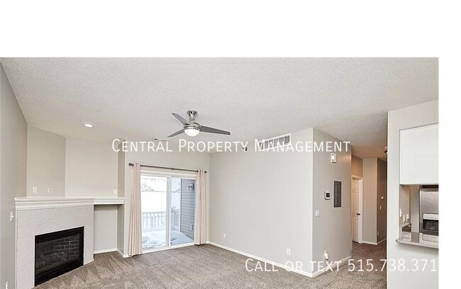 Building Photo - 1340 SE Florence Dr