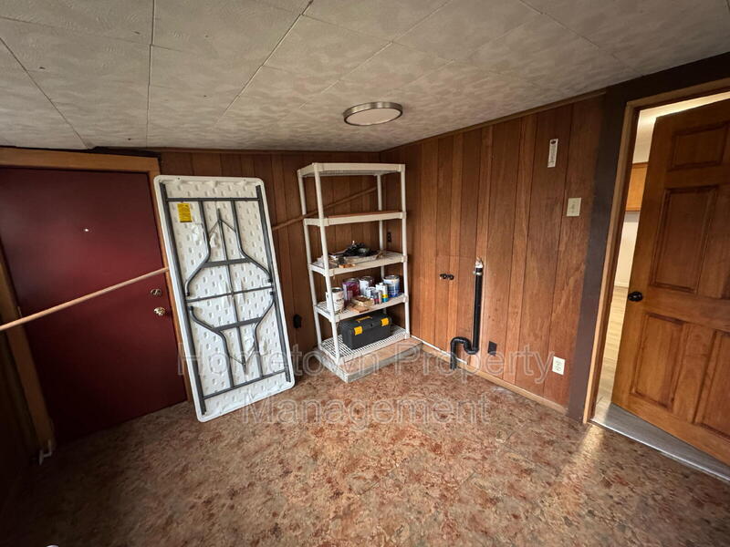 Building Photo - 430 Market St