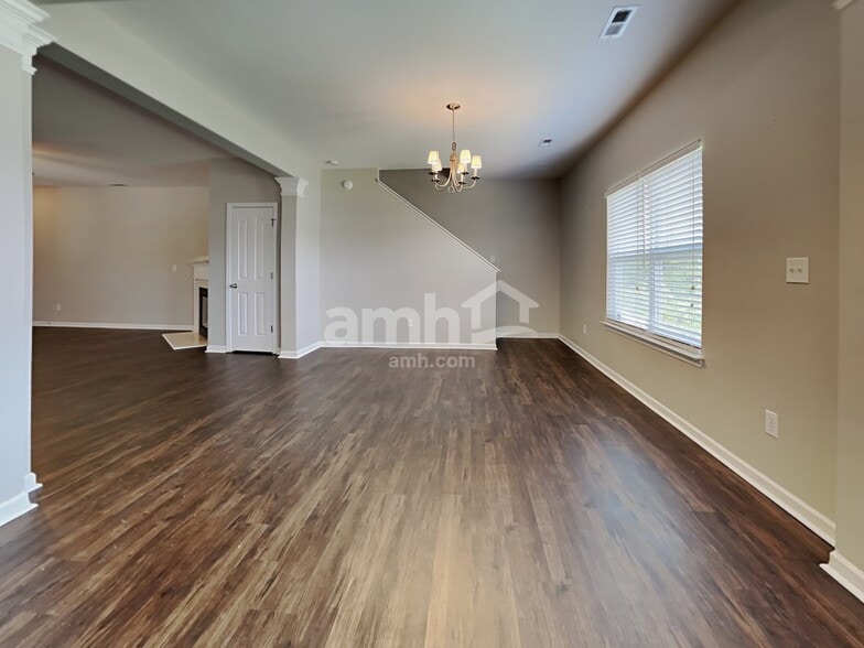 Building Photo - 259 Flanders Dr
