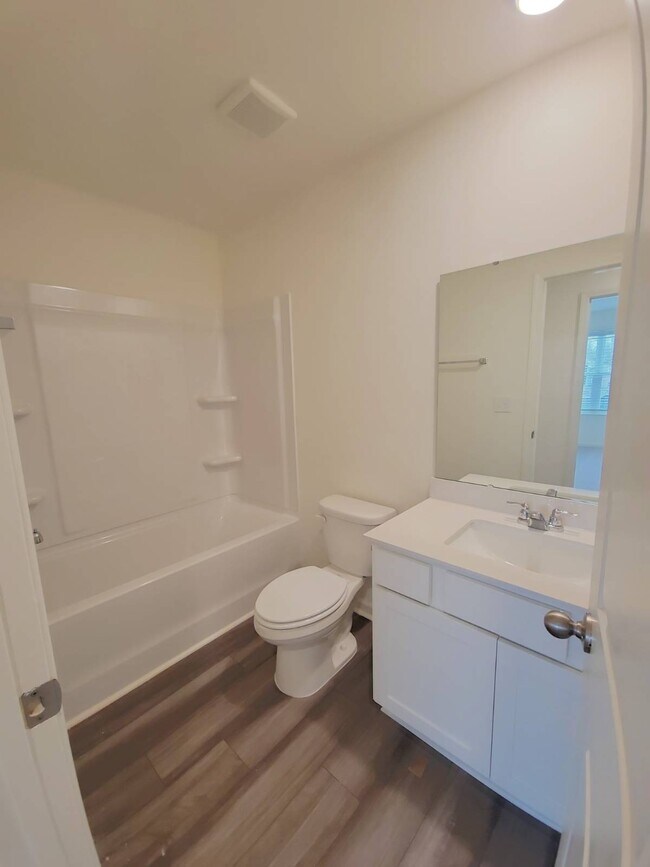 Building Photo - 1122 Tofino Dr