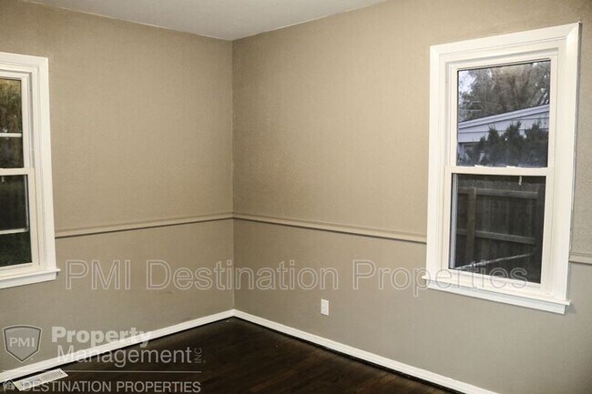 Building Photo - 1103 N Atherton Rd