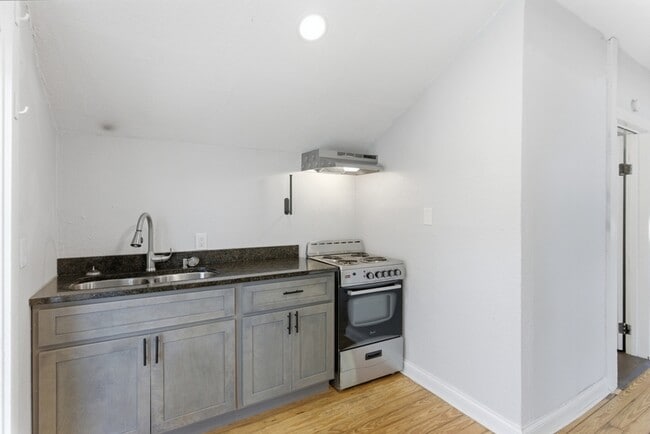 Building Photo - 2927 Dempster St NE