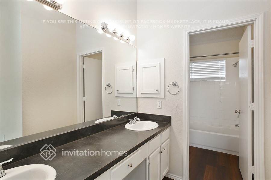 Building Photo - 1456 Thistlewood Ln