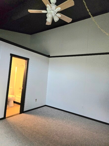 Building Photo - 230 Washington Blvd