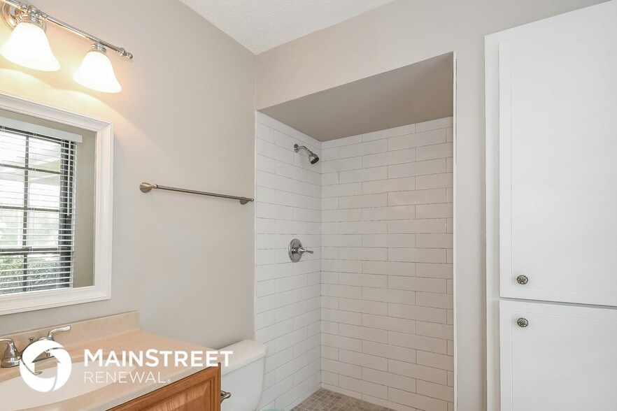 Building Photo - 8366 Grampell Dr