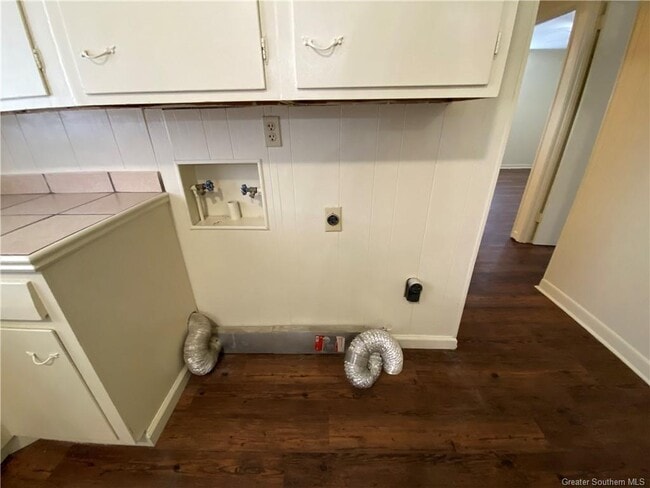 Building Photo - 1421 Cactus Dr