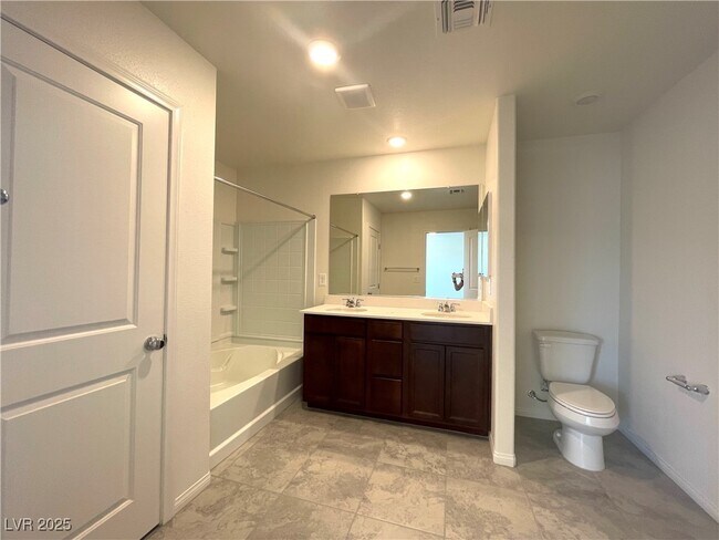 Building Photo - 8694 Glen Echo Ave