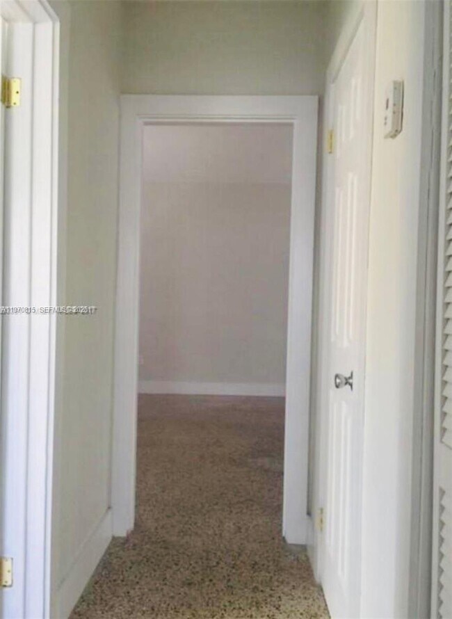 Building Photo - 12000 NE 9th Ave