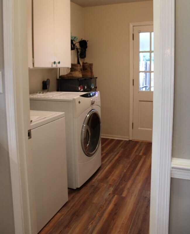 Building Photo - Home for Rent in Montgomery