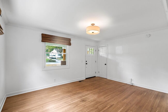 Building Photo - 806 Washington Ave