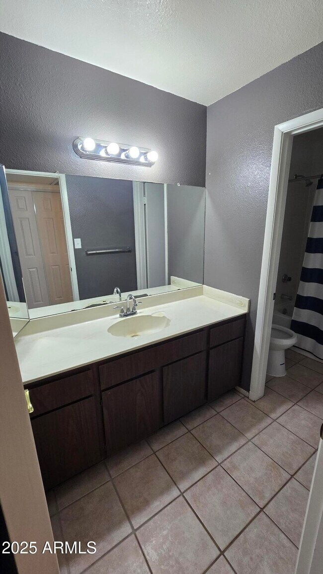 Building Photo - 15608 N 58th Ave