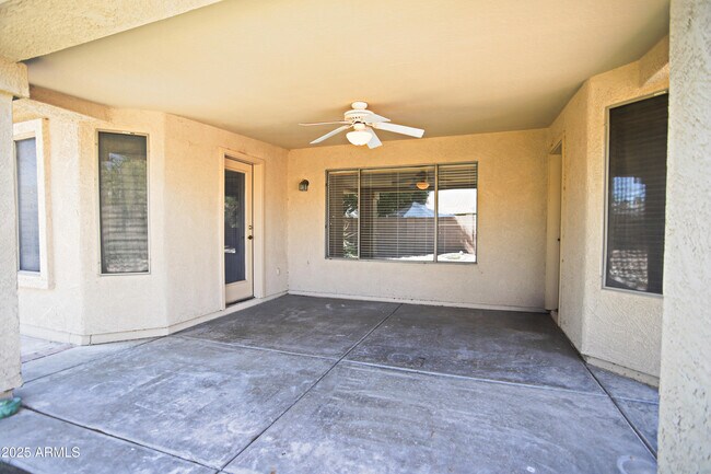 Building Photo - 4953 S Moss Dr