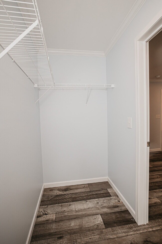 Building Photo - Inviting 3 bed, 2 bath Mount Pleasant rental