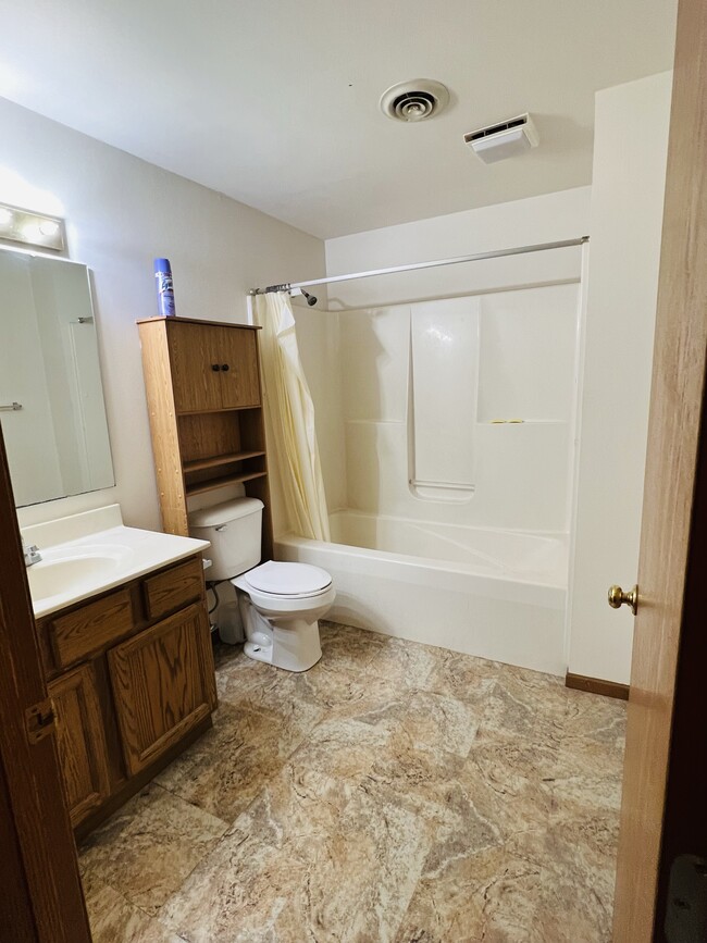 Bathroom - 700 Hilltop Dr