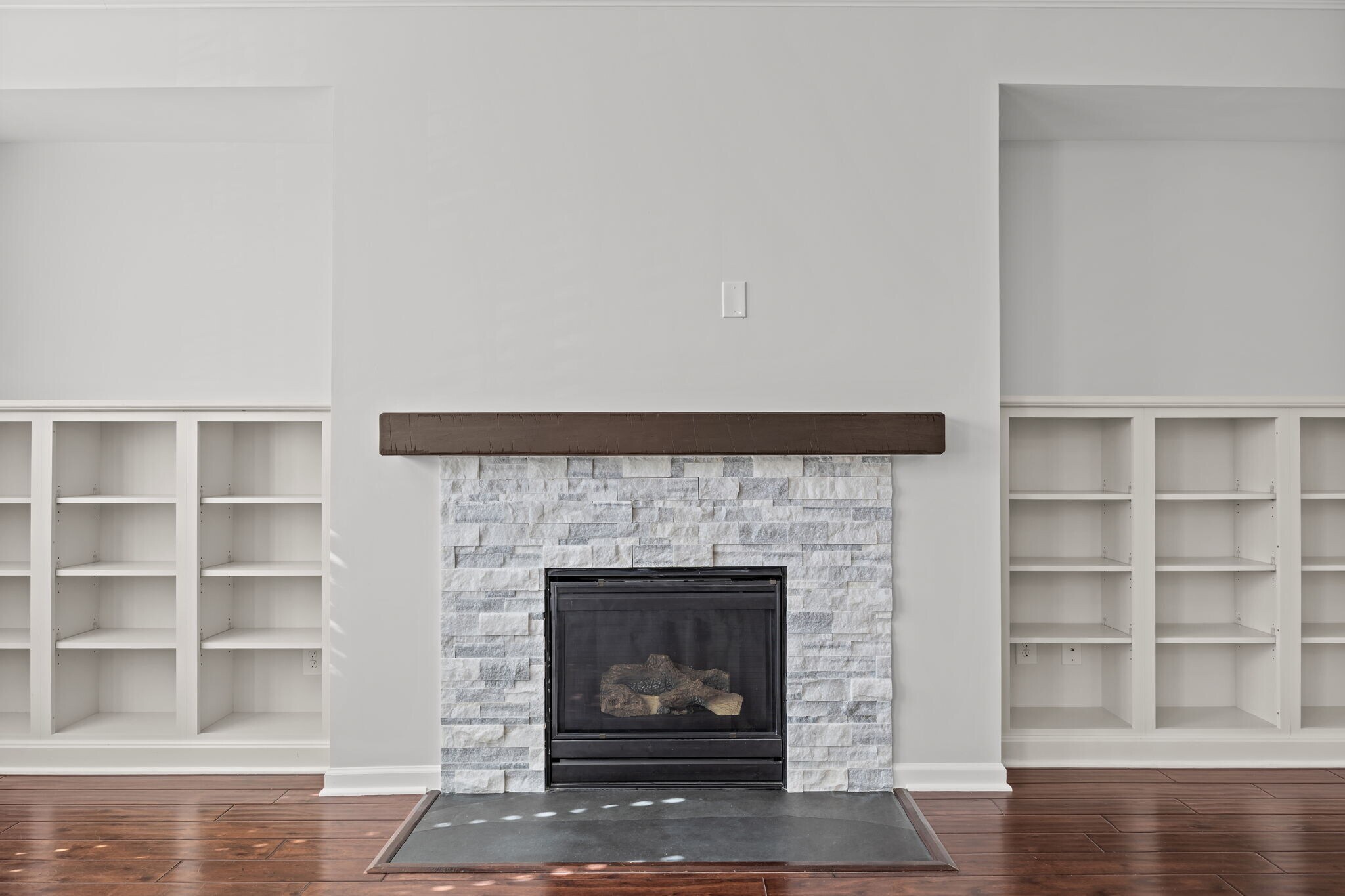 BEAUTIFULLY UPDATED GAS FIREPLACE - 1319 Rodessa Run