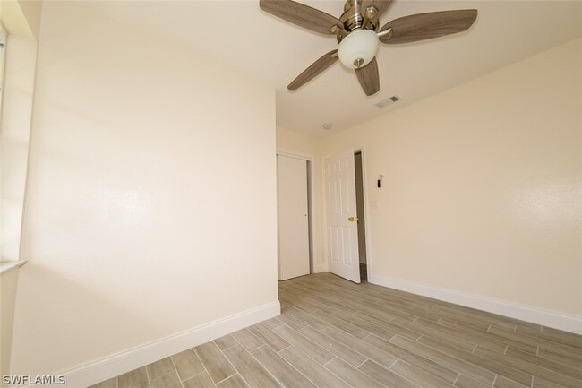 Building Photo - 4330 Deleon St