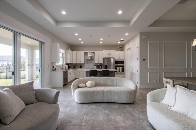 Building Photo - 13939 Prickly Cone Cv