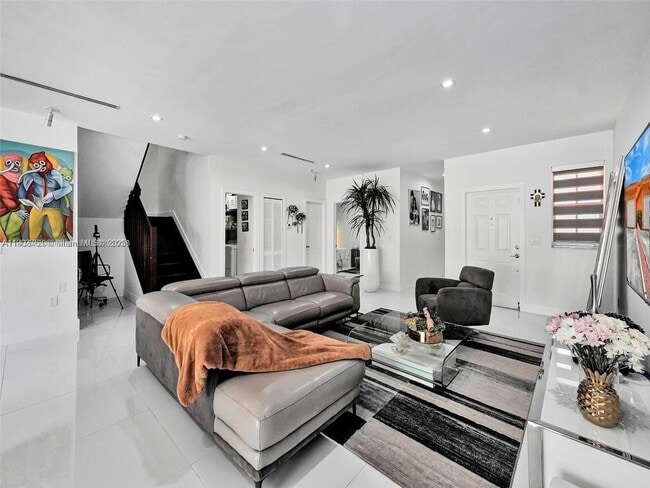 Primary Photo - 7565 NW 177th Terrace