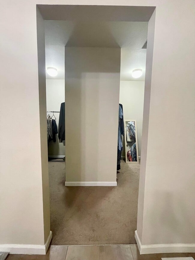 Building Photo - 1616 Farina Lp SE