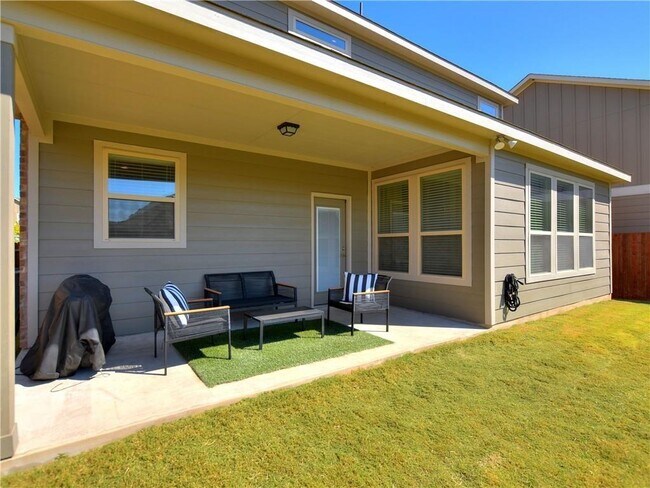 Building Photo - 177 Carlina Lp