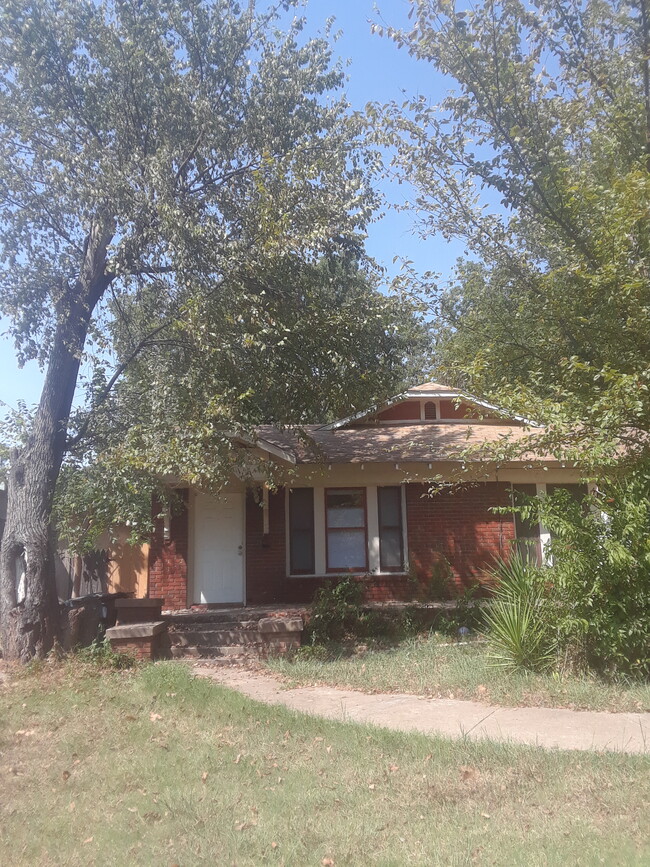 House front view - 2619 Wilkinson Ave