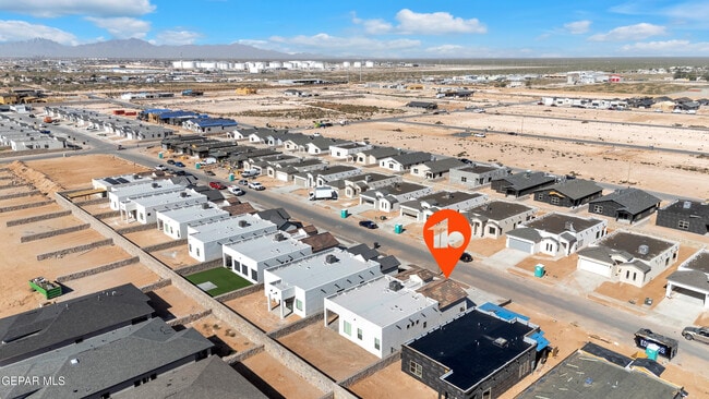 Building Photo - 15148 Destination