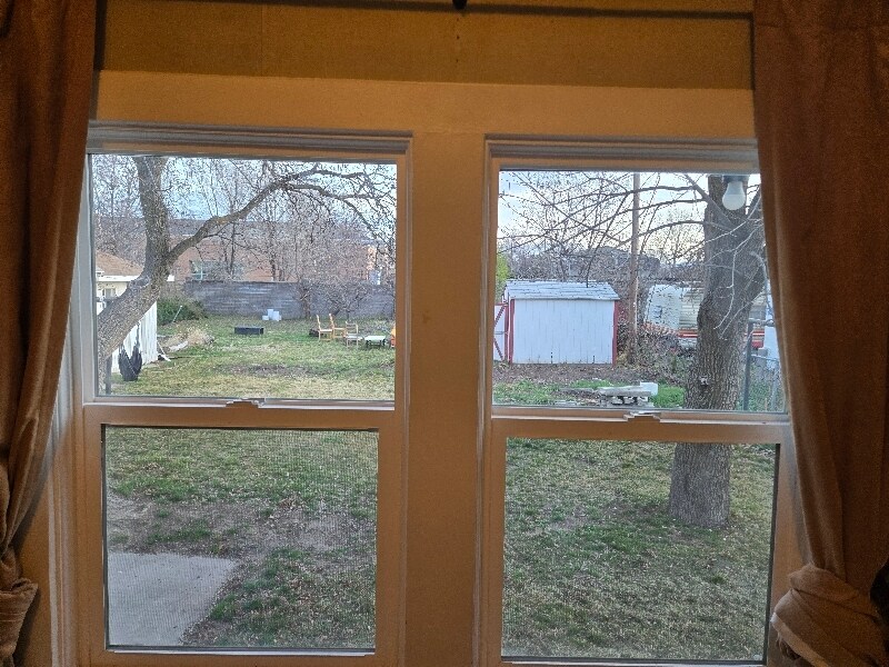 Building Photo - 745 Lennox St