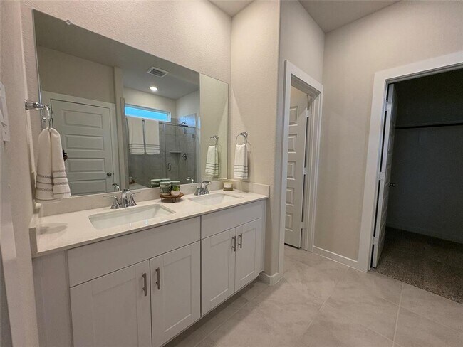 Building Photo - 15518 Olive Ter Trl