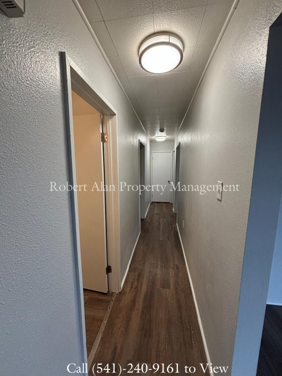 Building Photo - 824 SW 7th St