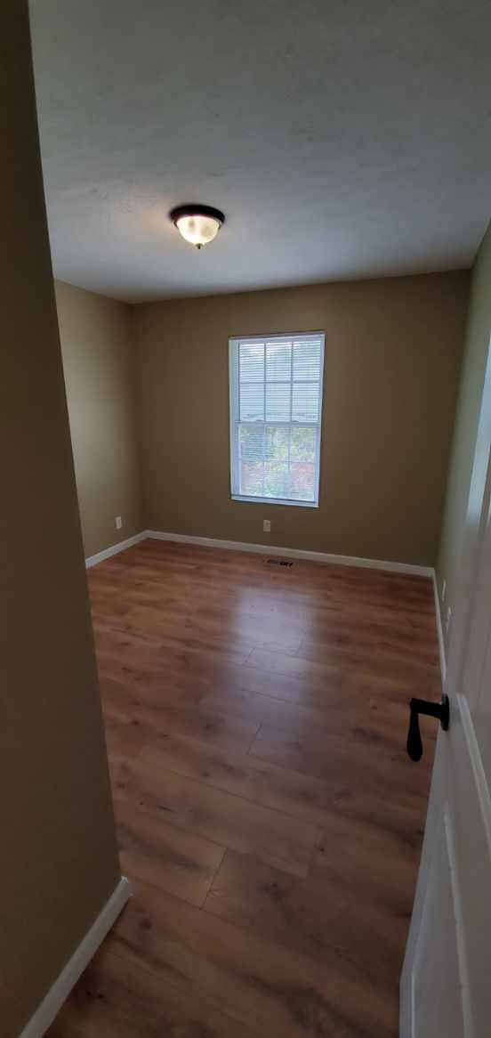 Building Photo - 302 Joel Rd