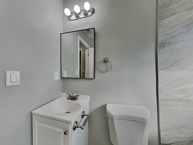 Building Photo - 2320 Auburn St S