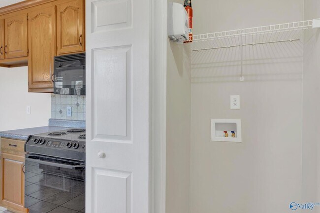 Building Photo - 113 Delta Pine Dr